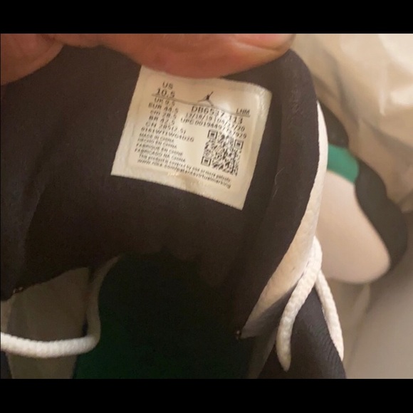 Air Jordan 13 Size 10.5 Mens - Picture 2 of 4